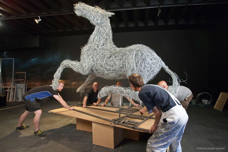 war horse exhibition at the National Army Museum, wire horse sculpture ...